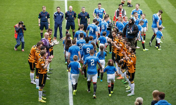 Rangers fans in stitches over Celtic "bragging rights" Guard of Honour claim
