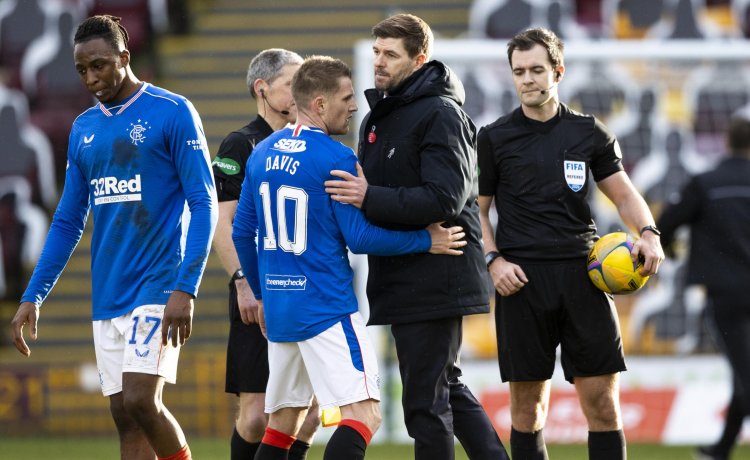 Keith Gillespie on how Rangers manager Steven Gerrard has helped Steven Davis make British football history
