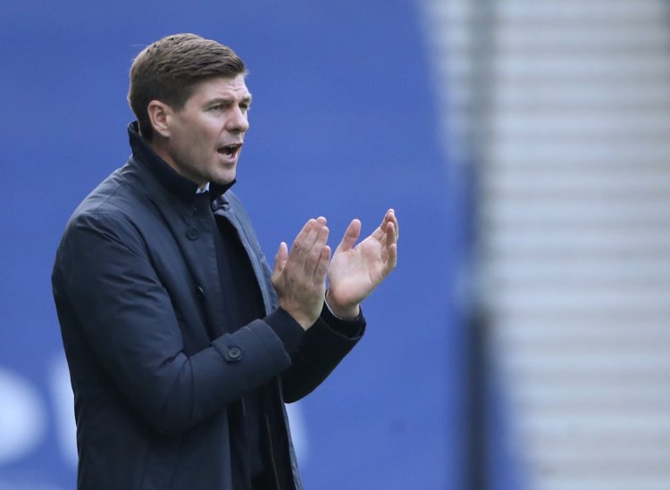 Gerrard’s passionate rant to fourth official after Kent cut down