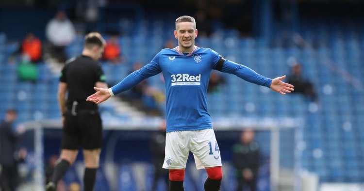 Leeds transfer rumours as Whites receive Kent blow, clubs circle young defender