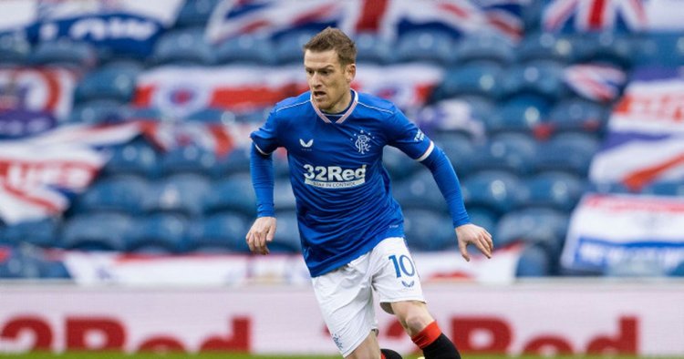 Steven Davis in further Rangers contract extension hint