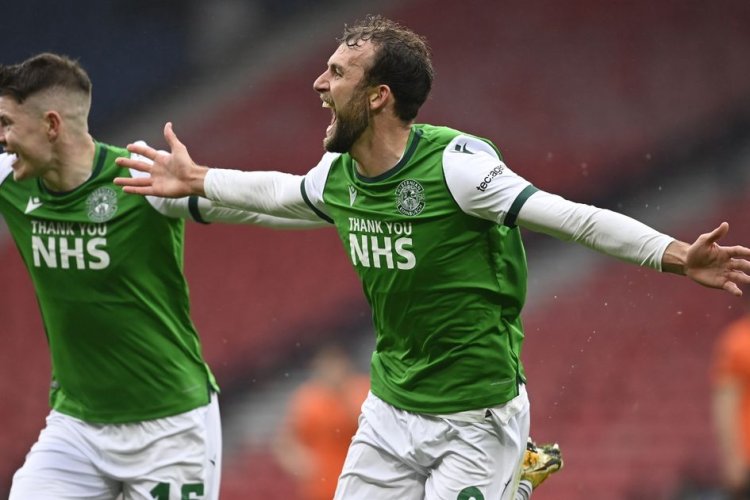 Hibs are the unofficial champions but just don't go greeting about it &#45; McManus