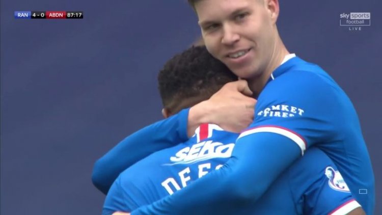 Defoe makes it four!