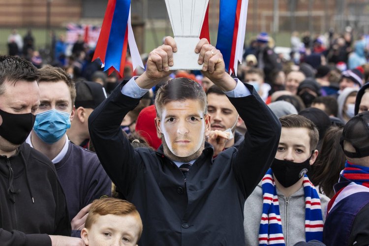 "Go become champions", 'Give Goldson and Barisic a rest for Thursday': Rangers fans react to team line-up vs St Mirren