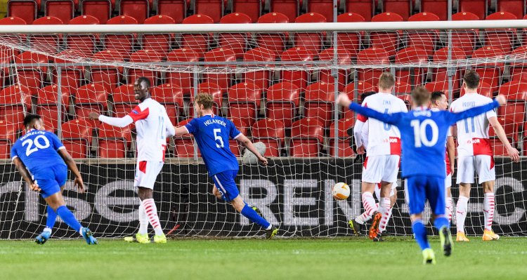 Rangers fought back to retain their unbeaten European run against Slavia Praha