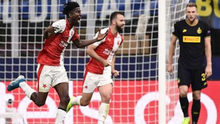 Olayinka bags assist, Aribo and Zungu in action as Rangers hold Slavia Prague | Goal.com