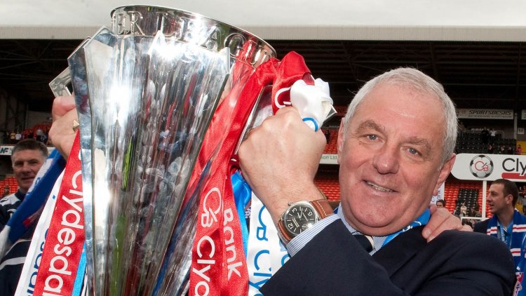 Walter Smith: Ex-Rangers, Scotland and Everton manager in hospital after operation