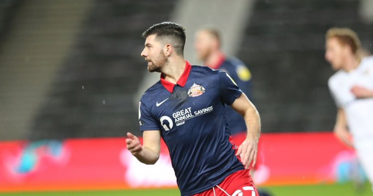 Jordan Jones left out of Sunderland squad for cup final