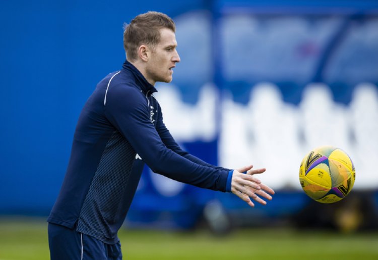 Rangers news: Warren Feeney raves about 'exceptional' Steven Davis