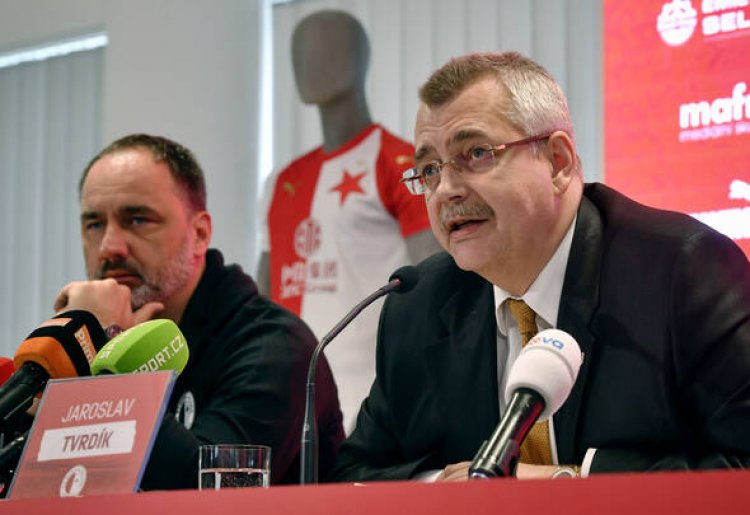 Rangers news: Slavia Prague chairman apologises