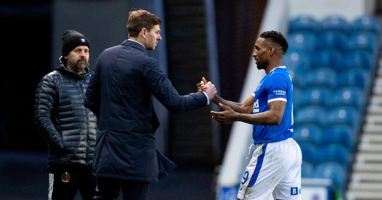 Steven Gerrard in 'same agent' Rangers quip as boss coy on Jermain Defoe future