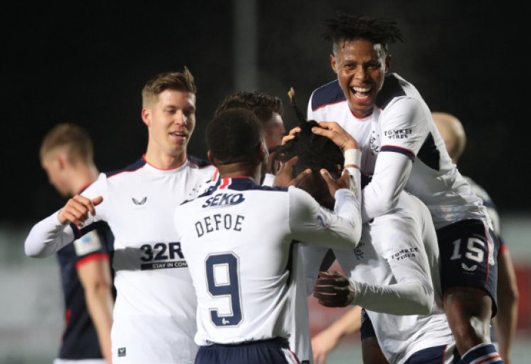 Rangers news: McLeish wants new Defoe contract