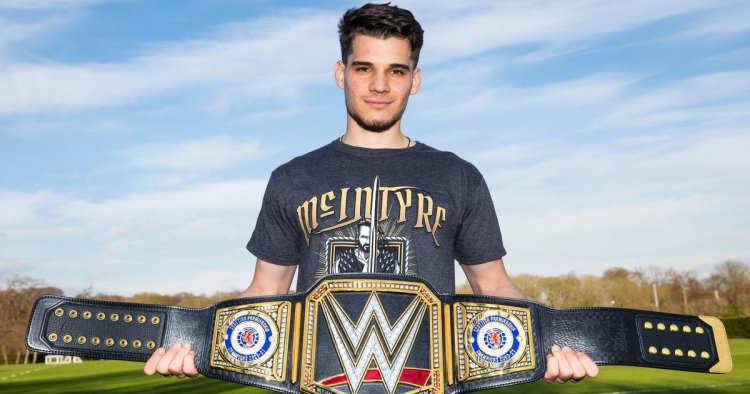 Rangers stars backing Ayrshire grappler ahead of Wrestlemania bout