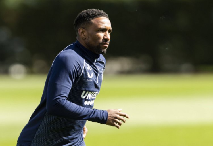 Rangers ace Defoe tipped to sign late one-year extension - Agbonlahor