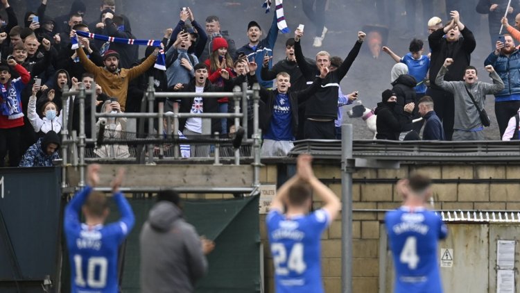 Rangers urge fans to respect government Covid-19 guidelines when celebrating Scottish Premiership title