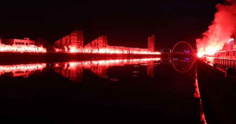 Rangers fans let off hundreds of flares along River Clyde ahead of trophy day