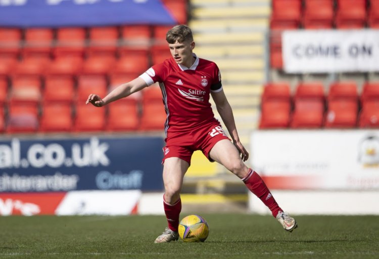 Aberdeen left-back Jack MacKenzie aims to shine in bid to ruin Rangers' title party - Evening Express