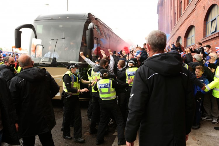 WATCH: Supporters welcome Rangers team bus to Ibrox ahead of trophy day