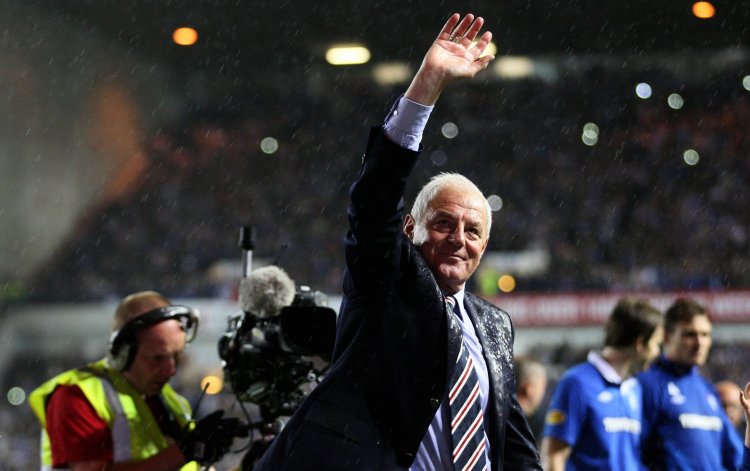 “We’re playing until Rangers score!” - Gers fan ref
