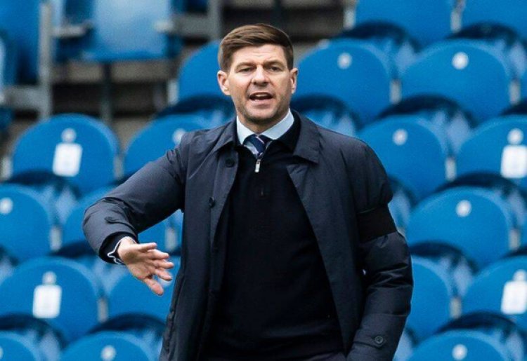 Rangers news: Chris Sutton hits back at fan's Gers CL claim