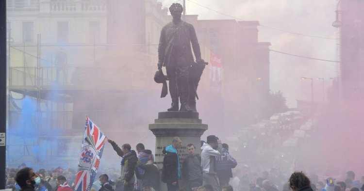 Rangers fans turned Glasgow into Gotham City claims former star