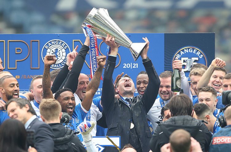 Brian Laudrup believes European clubs will be interested in Steven Gerrard after Rangers success