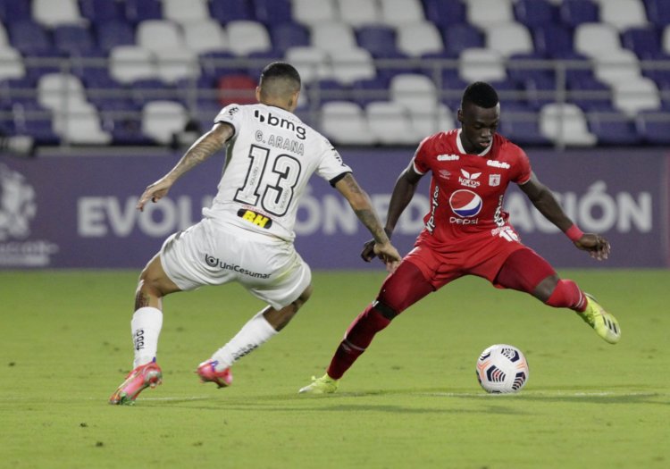 Rangers in £5m battle for “next Sadio Mane”