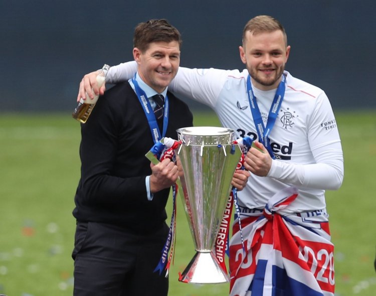 Roberts urges Gerrard appointment for Spurs