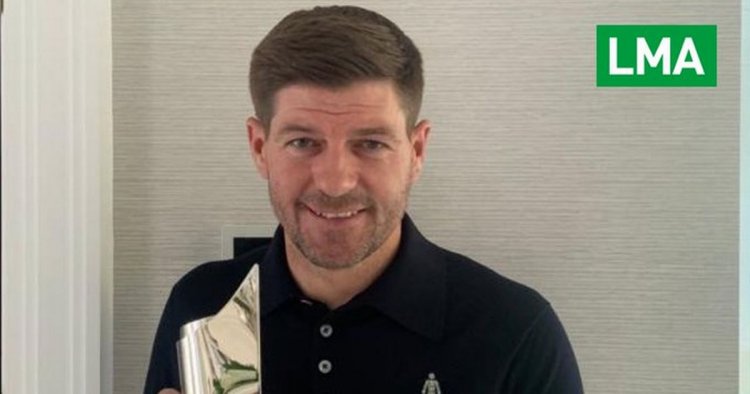 Rangers boss' unbeaten season recognised with special achievement award